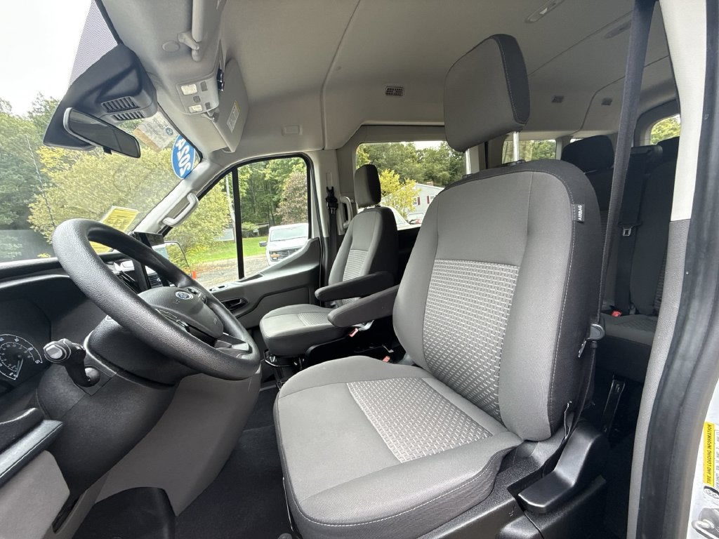 2024 Ford Transit-350 XLT