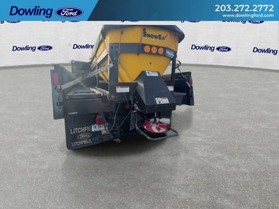 2005 Ford Super Duty F-350 DRW Base