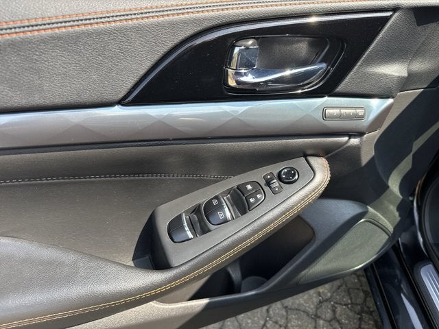 2023 Nissan Maxima SR