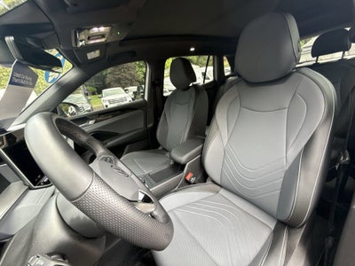 2025 Volkswagen Tiguan SE R-Line Black