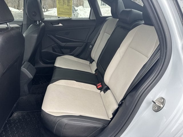 2019 Volkswagen Jetta R-Line