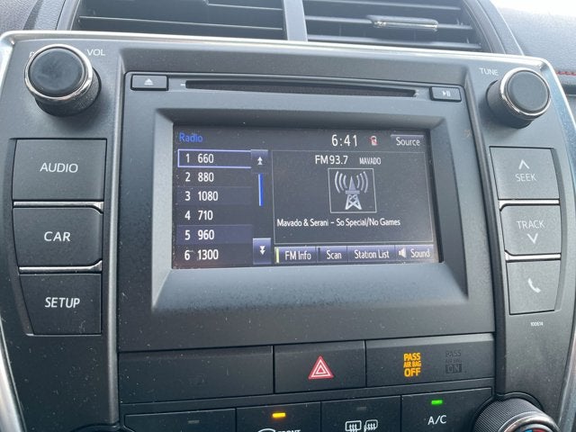 2016 Toyota Camry SE