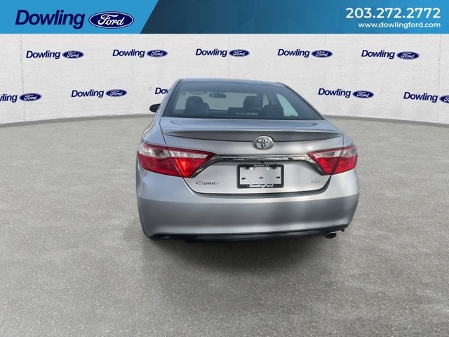 2016 Toyota Camry SE