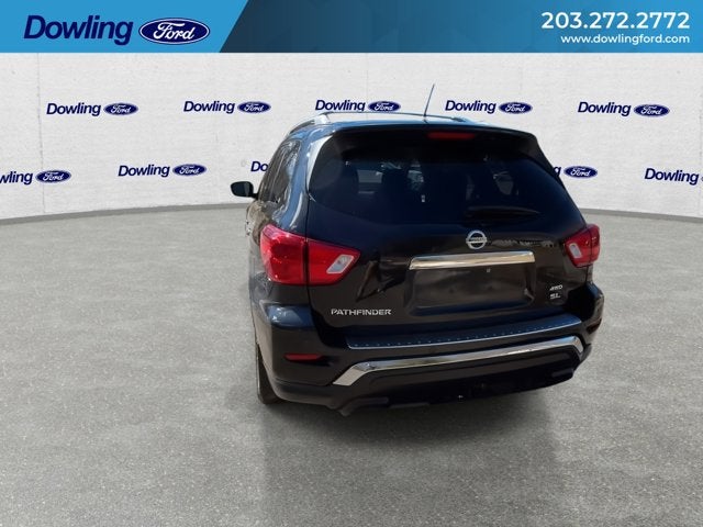2017 Nissan Pathfinder SL
