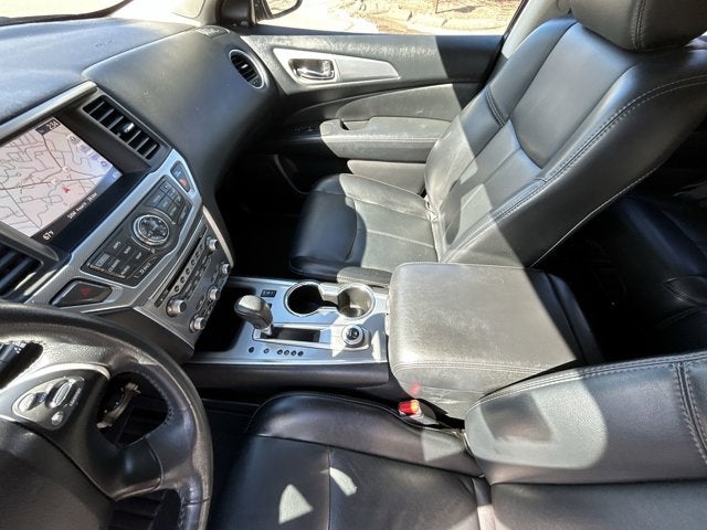 2017 Nissan Pathfinder SL