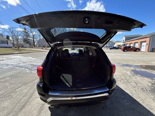 2017 Nissan Pathfinder SL