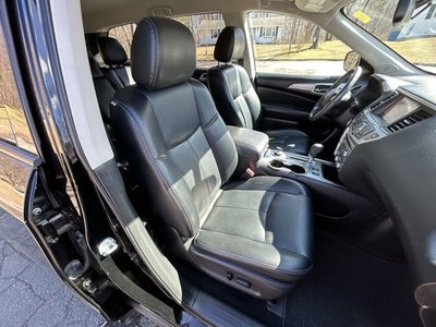 2017 Nissan Pathfinder SL