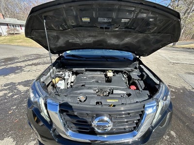 2017 Nissan Pathfinder SL