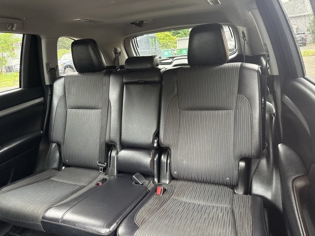2016 Toyota Highlander LE Plus V6