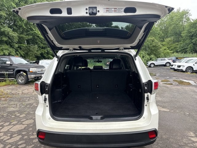 2016 Toyota Highlander LE Plus V6