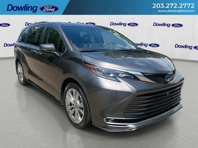 2024 Toyota Sienna Platinum