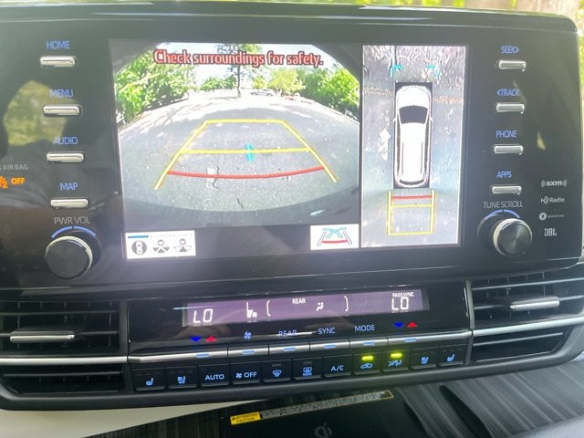 2024 Toyota Sienna Platinum