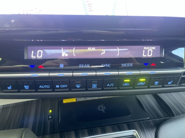 2024 Toyota Sienna Platinum