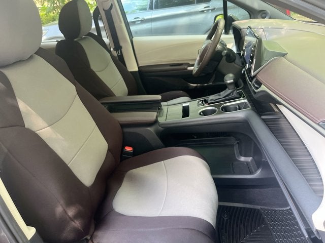 2024 Toyota Sienna Platinum
