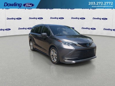 2024 Toyota Sienna Platinum