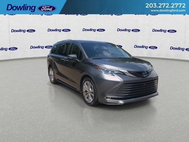 2024 Toyota Sienna Platinum
