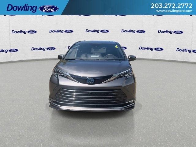 2024 Toyota Sienna Platinum