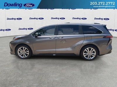 2024 Toyota Sienna Platinum