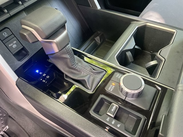 2023 Toyota Tundra 4WD SR5