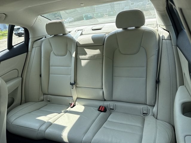 2021 Volvo S60 Momentum