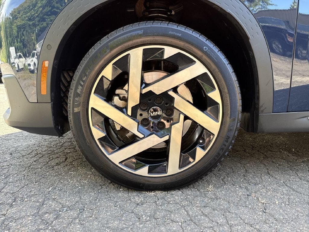2025 MINI Cooper S Countryman Signature Plus