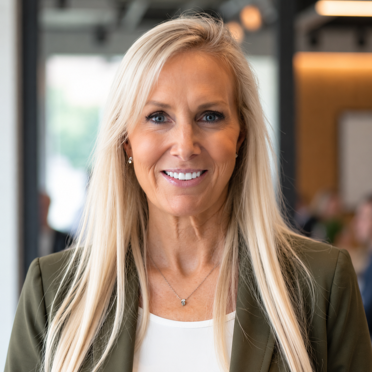 Lauren Dowling | Dowling Ford Inc in Cheshire CT